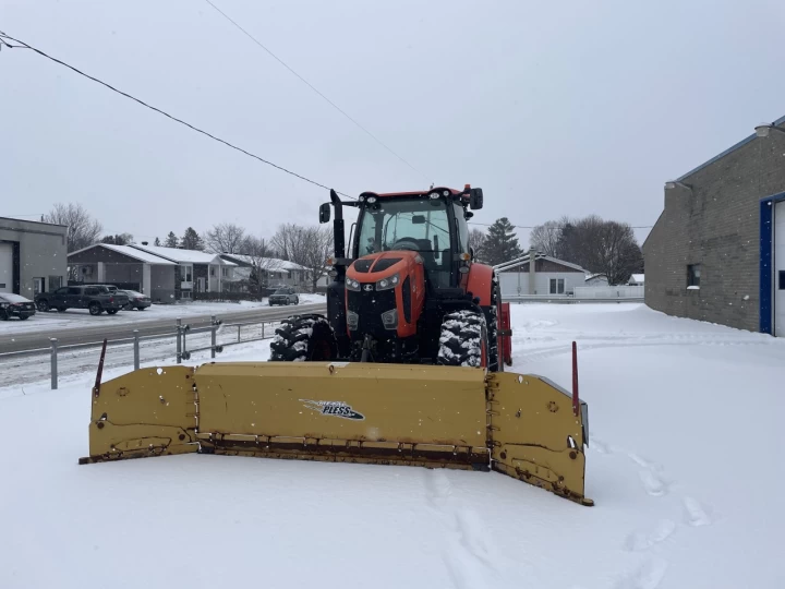 2017 KUBOTA M7-151 PREMIUM KVT 